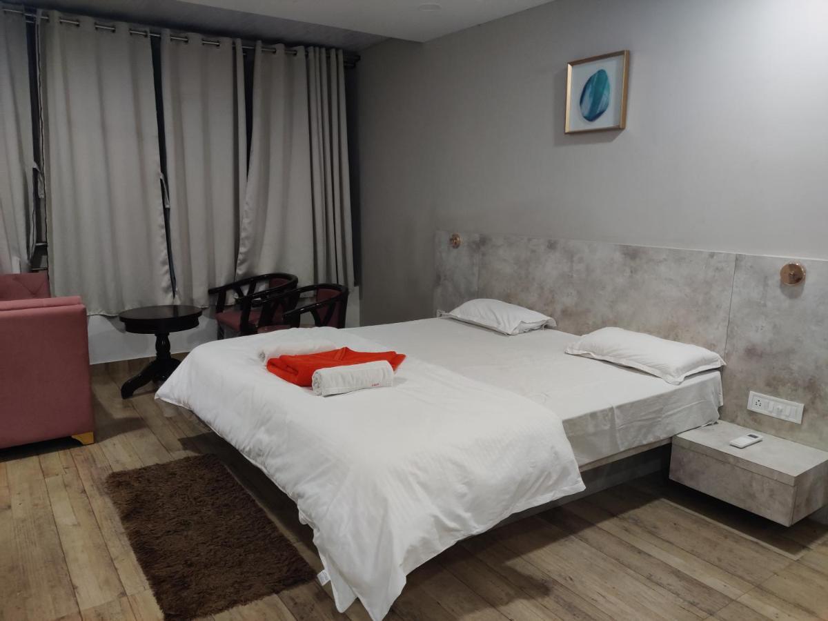 Hotel Trp Bliss Nizamabad Exterior foto